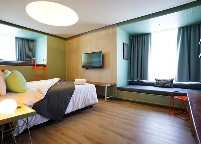 Samsen Street Hotel